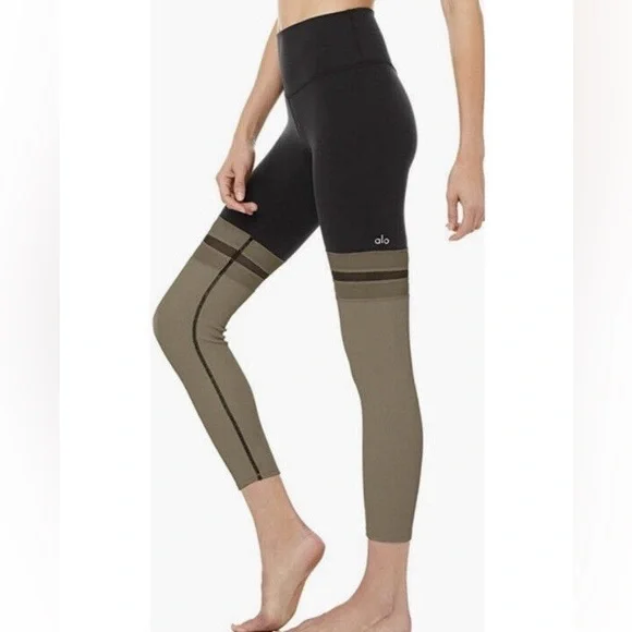 ALO Yoga Black and Olive Leggings XS but will fit S - Picture 3 of 8